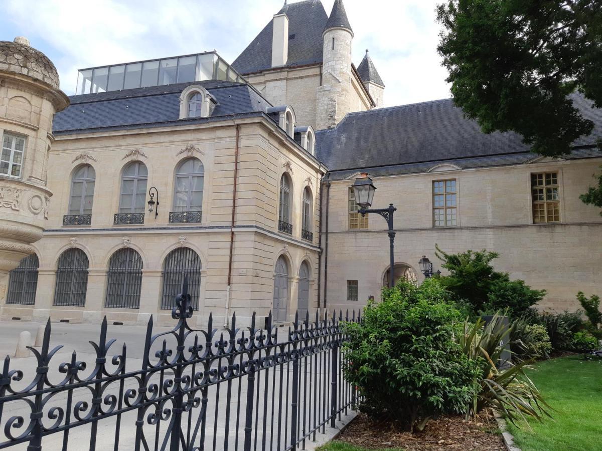 Le Verrerie : Centre Historique Dijon Apartment Exterior photo